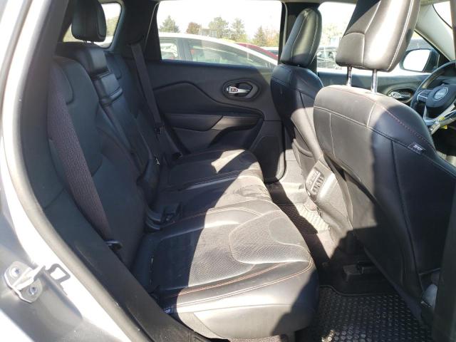 1C4PJMBS6HW510945 - 2017 JEEP CHEROKEE TRAILHAWK SILVER photo 10