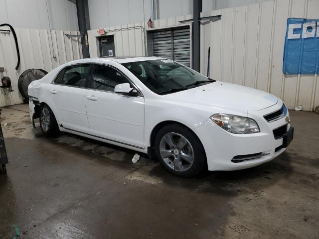 1G1ZD5EB8AF218911 - 2010 CHEVROLET MALIBU 2LT WHITE photo 4