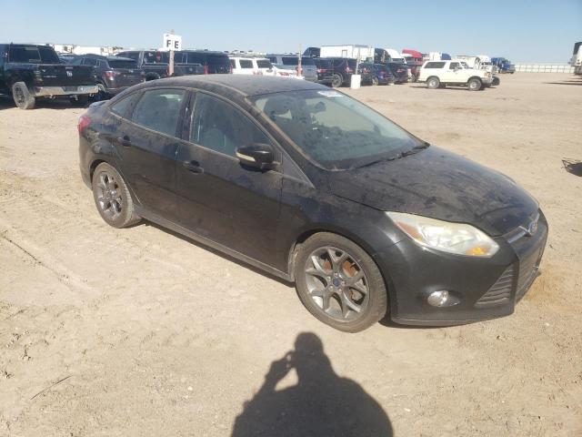 1FADP3F20EL325119 - 2014 FORD FOCUS SE BLACK photo 4