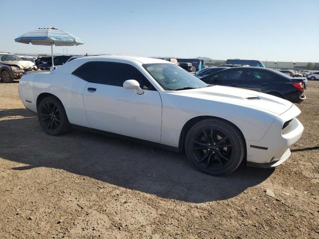 2C3CDZAG1GH119543 - 2016 DODGE CHALLENGER SXT WHITE photo 4