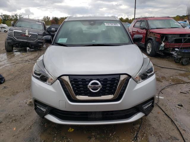 3N1CP5DV8LL508402 - 2020 NISSAN KICKS SR SILVER photo 5