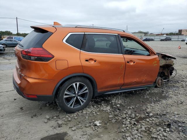 5N1AT2MV8HC731732 - 2017 NISSAN ROGUE SV ORANGE photo 3