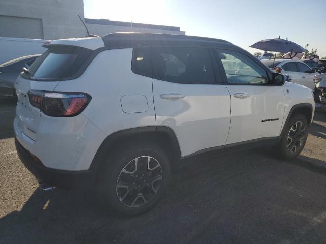 3C4NJDDB1MT550306 - 2021 JEEP COMPASS TRAILHAWK WHITE photo 3