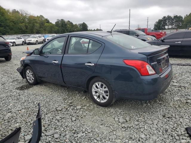 3N1CN7AP4HL868555 - 2017 NISSAN VERSA S BLUE photo 2