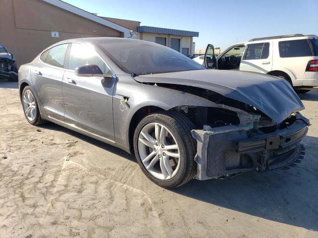 5YJSA1H16EFP37561 - 2014 TESLA MODEL S Մոխրագույն լուսանկար 4