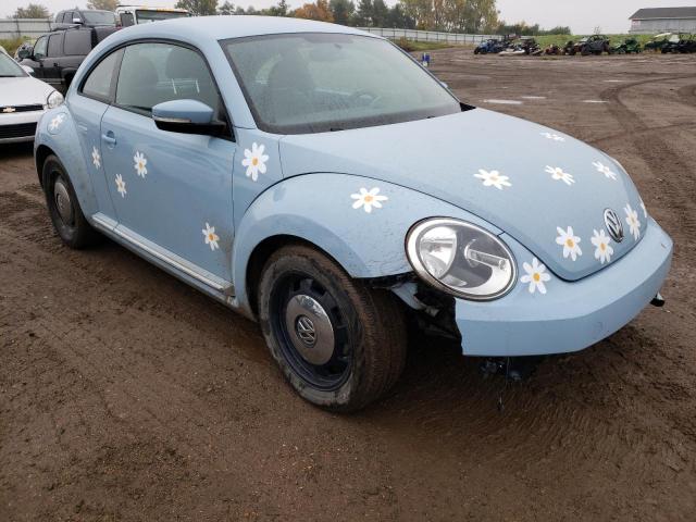 3VWJX7AT3DM694216 - 2013 VOLKSWAGEN BEETLE BLUE photo 4