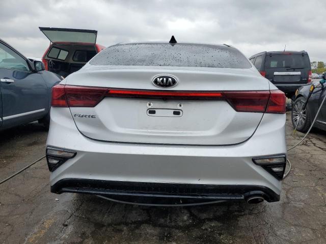 3KPF24AD3KE108846 - 2019 KIA FORTE FE SILVER photo 6