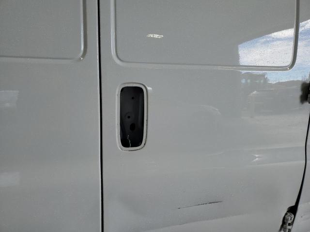 1GTW7AF77N1221712 - 2022 GMC SAVANA G2500 WHITE photo 11