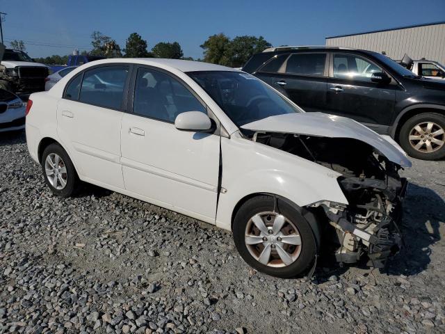 KNADH4A33B6734610 - 2011 KIA RIO BASE WHITE photo 4