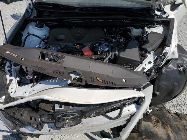 4T1G11AK4RU858588 - 2024 TOYOTA CAMRY SE NIGHT SHADE WHITE photo 11