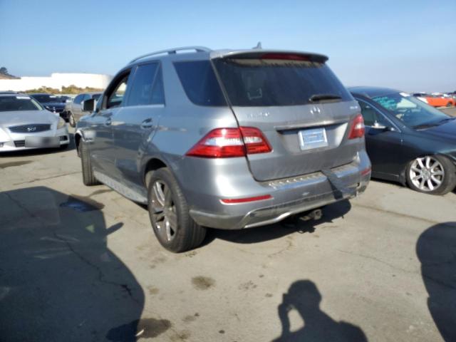 4JGDA5HB4CA034180 - 2012 MERCEDES-BENZ ML 350 4MATIC GRAY photo 2