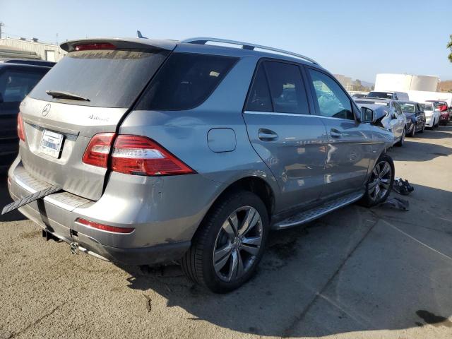 4JGDA5HB4CA034180 - 2012 MERCEDES-BENZ ML 350 4MATIC GRAY photo 3