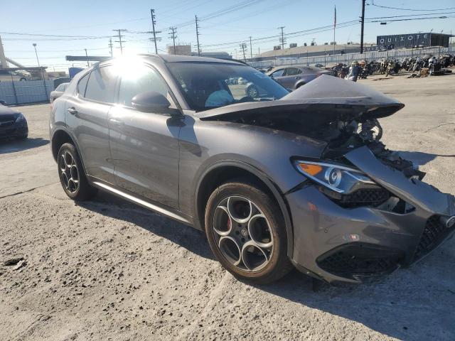 ZASFAKPN3J7B76500 - 2018 ALFA ROMEO STELVIO SPORT გრაფიტი ფოტო 4