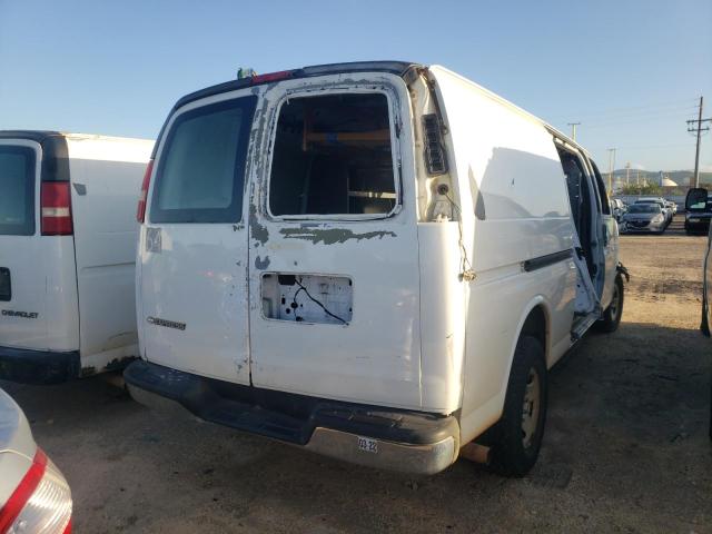 1GCGG29V971126737 - 2007 CHEVROLET EXPRESS G2 WHITE photo 3