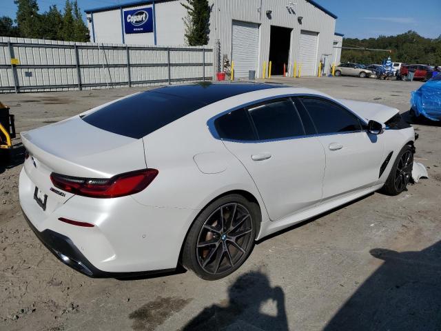 WBAGV8C03MCF40411 - 2021 BMW M850XI WHITE photo 3