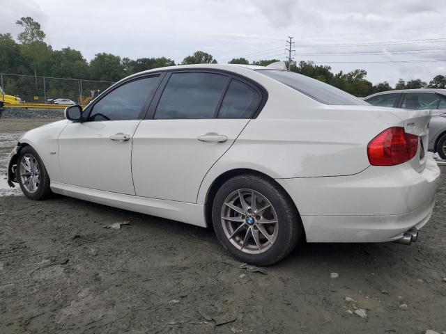 WBAPH7G54ANM48650 - 2010 BMW 328 I WHITE photo 2