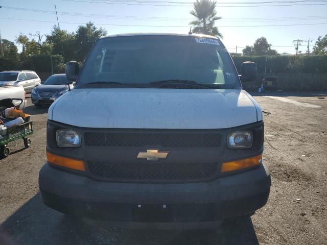 1GCWGFCBXF1150996 - 2015 CHEVROLET EXPRESS G2 WHITE photo 5