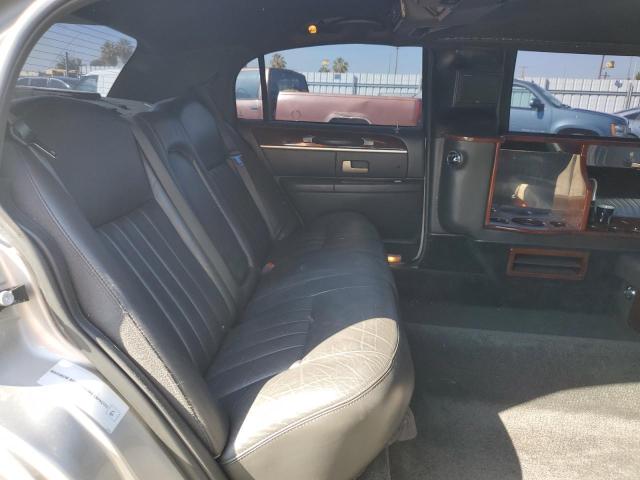 1L1FM88W46Y645070 - 2006 LINCOLN TOWN CAR EXECUTIVE SILVER photo 10