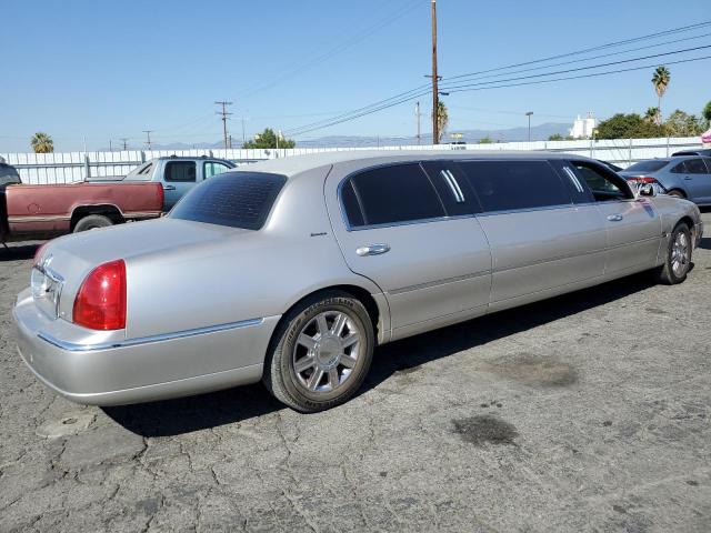 1L1FM88W46Y645070 - 2006 LINCOLN TOWN CAR EXECUTIVE SILVER photo 3