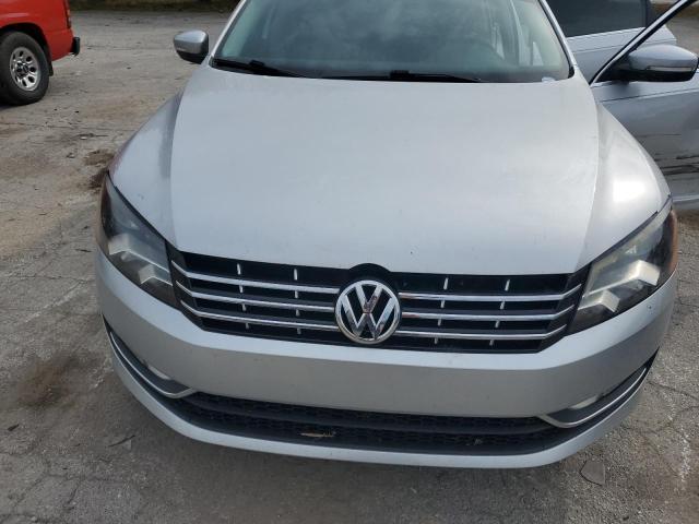 1VWCN7A38EC069070 - 2014 VOLKSWAGEN PASSAT SEL SILVER photo 11