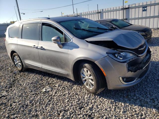 2C4RC1BG8JR122742 - 2018 CHRYSLER PACIFICA TOURING L SILVER photo 4