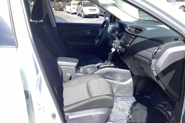 KNMAT2MV2KP515900 - 2019 NISSAN ROGUE S Weiß Foto 5