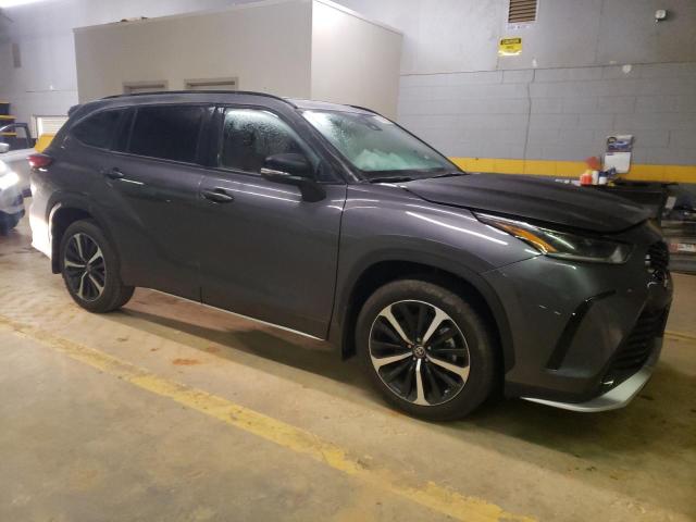 5TDLZRBHXNS254488 - 2022 TOYOTA HIGHLANDER XSE GRAY photo 4