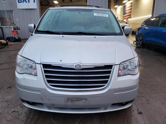 2A4RR5D1XAR393679 - 2010 CHRYSLER TOWN & COU TOURING 银色 照片 5