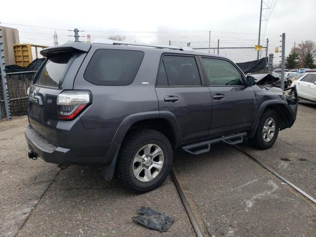 JTEBU5JR5J5548695 - 2018 TOYOTA 4RUNNER SR5/SR5 PREMIUM GRAY photo 3