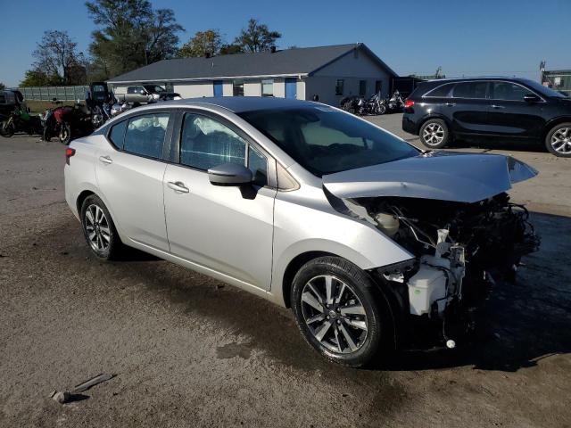 3N1CN8EV7LL862515 - 2020 NISSAN VERSA SV SILVER photo 4