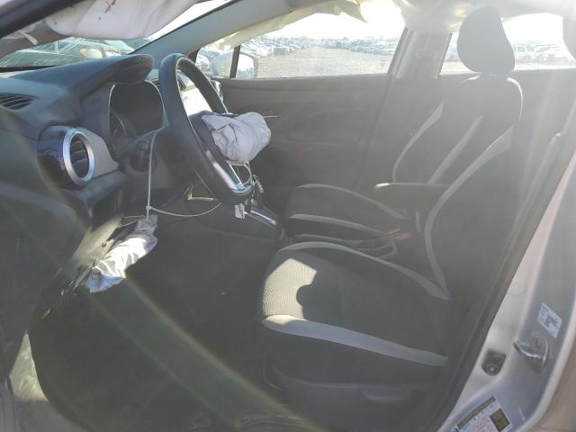 3N1CN8EV7LL862515 - 2020 NISSAN VERSA SV SILVER photo 7