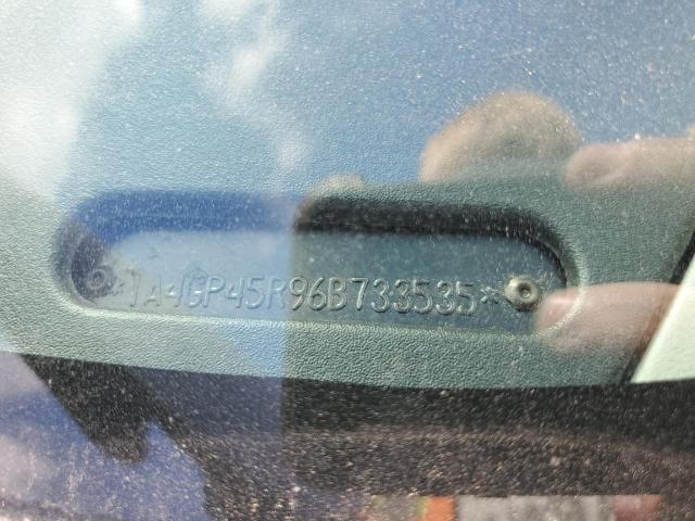 1A4GP45R96B733535 - 2006 CHRYSLER TOWN & COU ლურჯი ფოტო 13