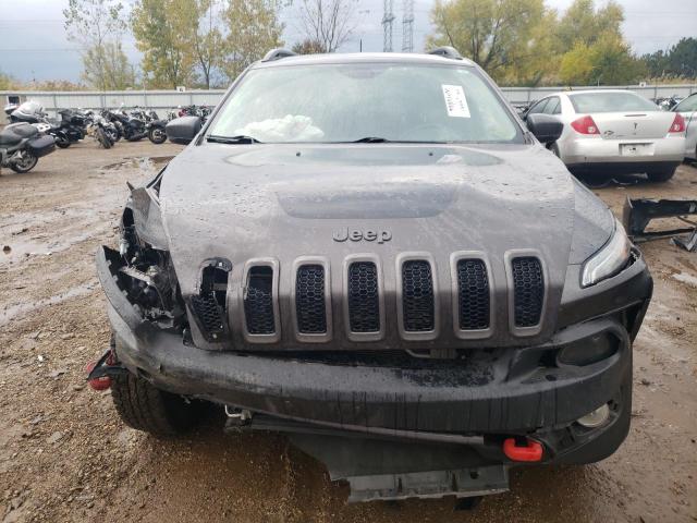 1C4PJMBB7JD559413 - 2018 JEEP CHEROKEE TRAILHAWK GRAY photo 5