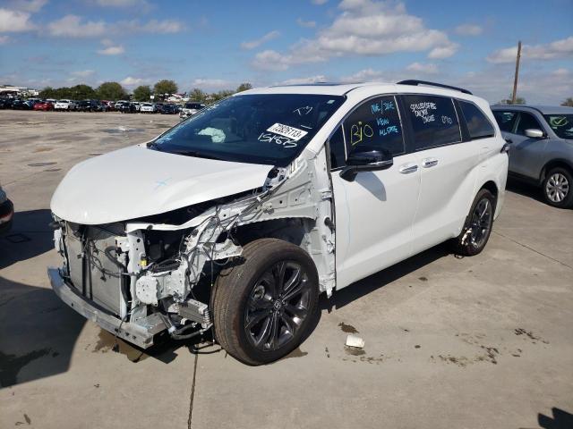 5TDCRKEC3PS151875 - 2023 TOYOTA SIENNA XSE WHITE photo 1