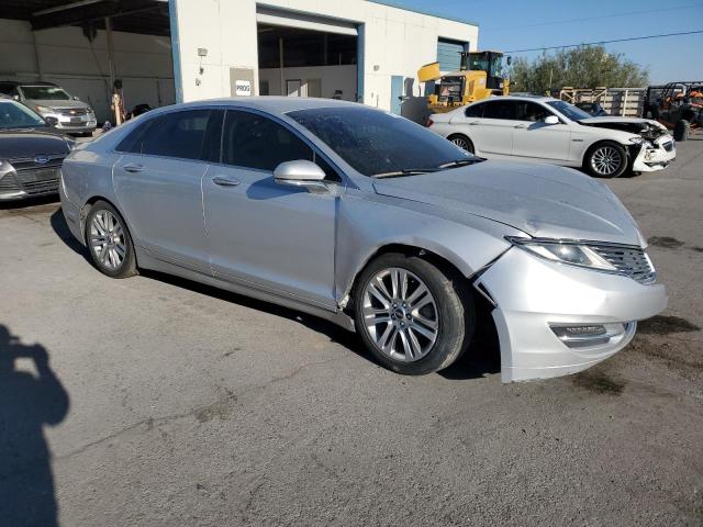 3LN6L2LU5FR628667 - 2015 LINCOLN MKZ HYBRID SILVER photo 4