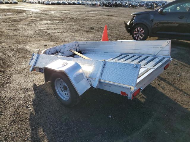 1YGUS0816RB276422 - 2024 UTILITY TRAILER SILVER photo 3