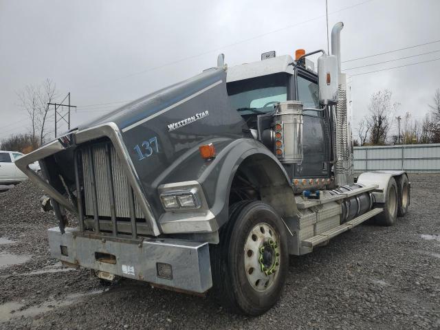 5KJJAED15KPKJ8854 - 2019 WESTERN STAR/AUTO CAR CONVENTION 4900FA SILVER photo 2