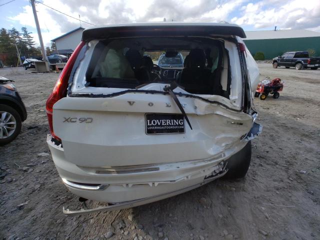 YV4A22PL7J1212316 - 2018 VOLVO XC90 T6 WHITE photo 6