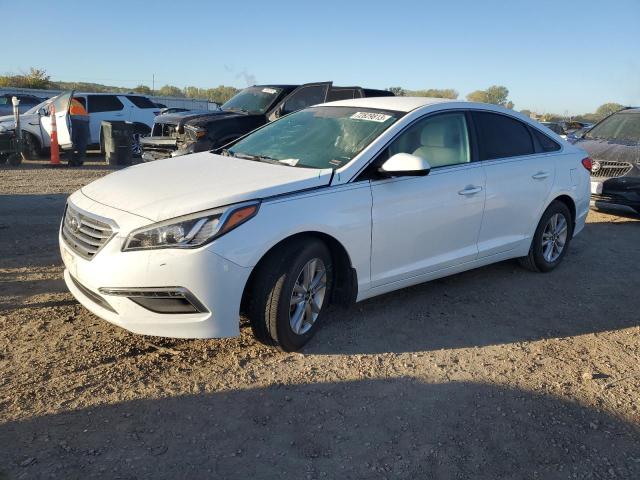 5NPE24AF6FH045403 - 2015 HYUNDAI SONATA SE WHITE photo 1