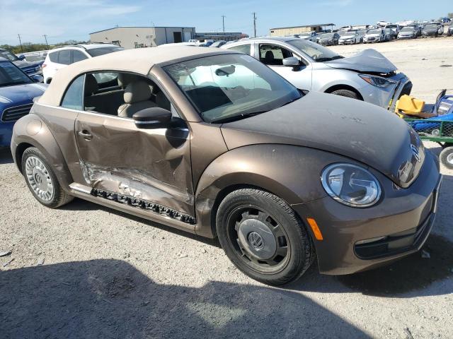 3VW5P7AT6EM807904 - 2014 VOLKSWAGEN BEETLE BROWN photo 4