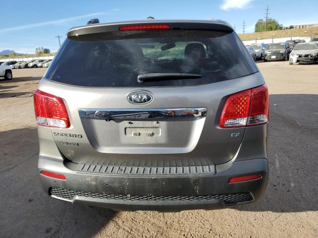 5XYKUDA61CG266097 - 2012 KIA SORENTO EX GRAY photo 6