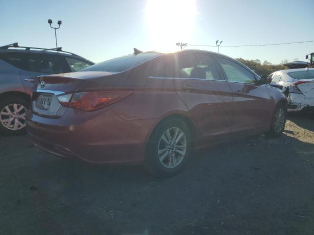 5NPEB4AC1BH041386 - 2011 HYUNDAI SONATA GLS RED photo 3