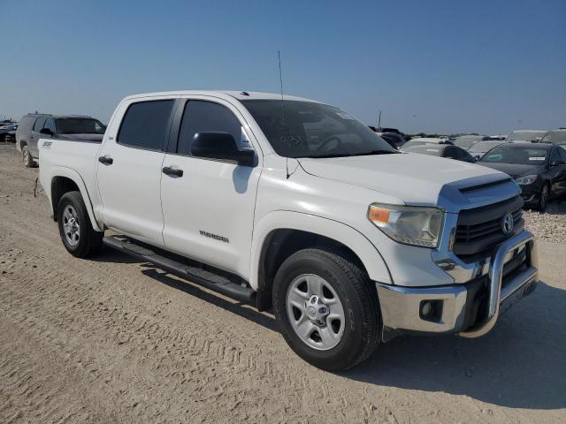 5TFEM5F18EX080251 - 2014 TOYOTA TUNDRA CREWMAX SR5 WHITE photo 4