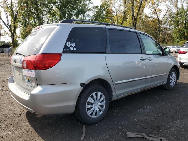 5TDZK23CX8S134378 - 2008 TOYOTA SIENNA CE SILVER photo 3