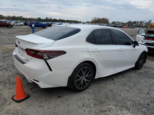 4T1G11AK7PU743187 - 2023 TOYOTA CAMRY SE NIGHT SHADE WHITE photo 3