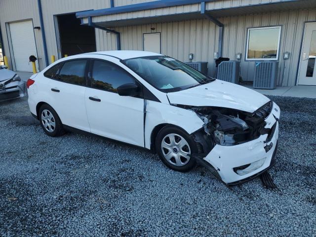 1FADP3E20GL384529 - 2016 FORD FOCUS S WHITE photo 4