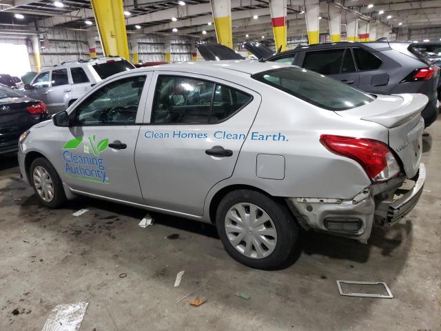 3N1CN7AP0JL804132 - 2018 NISSAN VERSA S SILVER photo 2