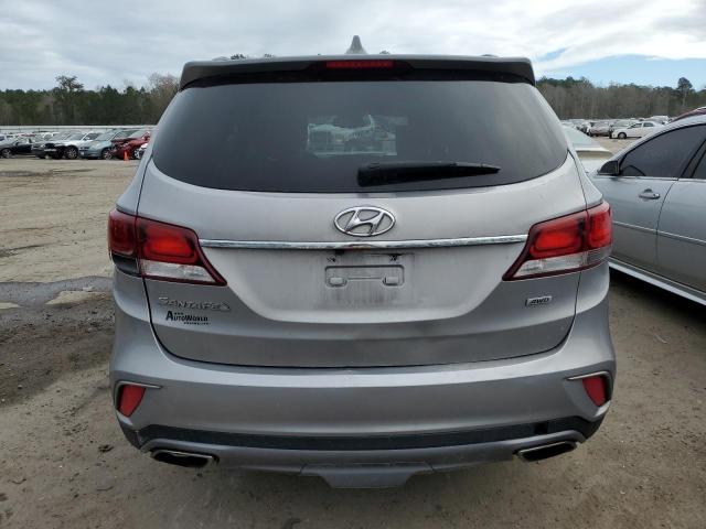 KM8SMDHFXHU199717 - 2017 HYUNDAI SANTA FE SE SILVER photo 6