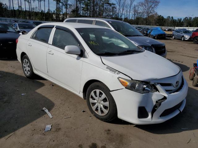5YFBU4EE4CP045896 - 2012 TOYOTA COROLLA BASE WHITE photo 4