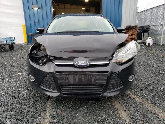 1FAHP3K24CL364445 - 2012 FORD FOCUS SE BLACK photo 5